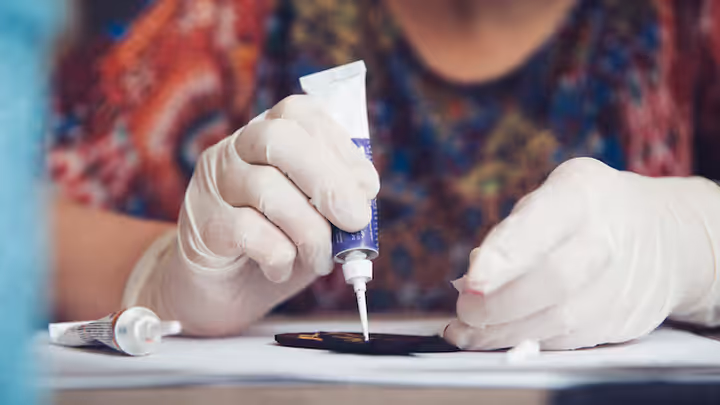 Epoxy Adhesive Manufacturers Overview: Learn Core Concepts, Industry Trends, and Helpful Resources