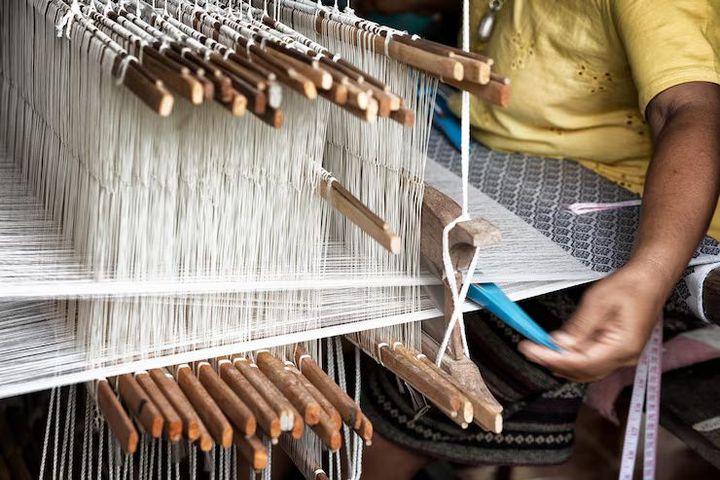 Weaving Looms Guide: Explore Textile Manufacturing Principles, Process Insights, and Essential Information