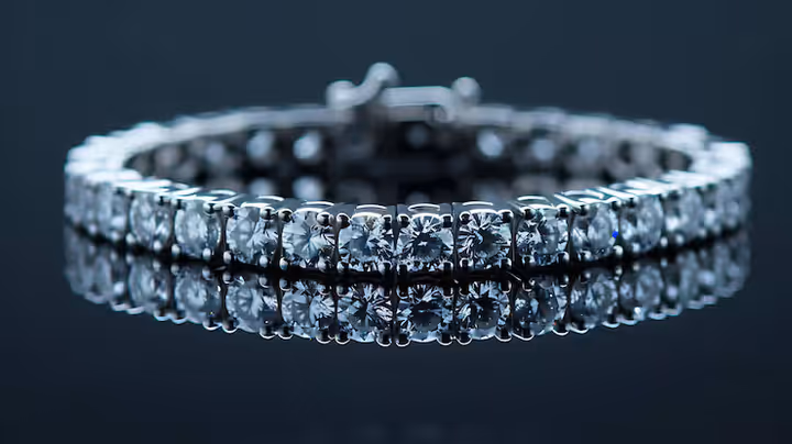 Diamond Tennis Bracelets Guide: Explore Design Principles, Material Insights, and Essential Information