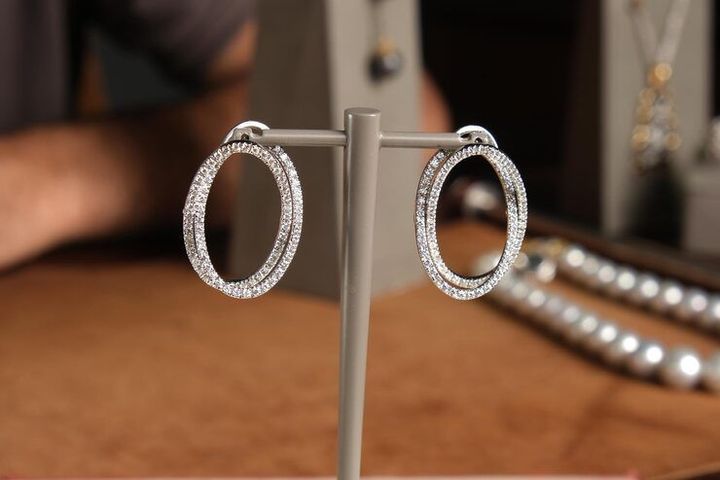 Diamond Hoops Overview: Design Insights, Trends, and Essential Information